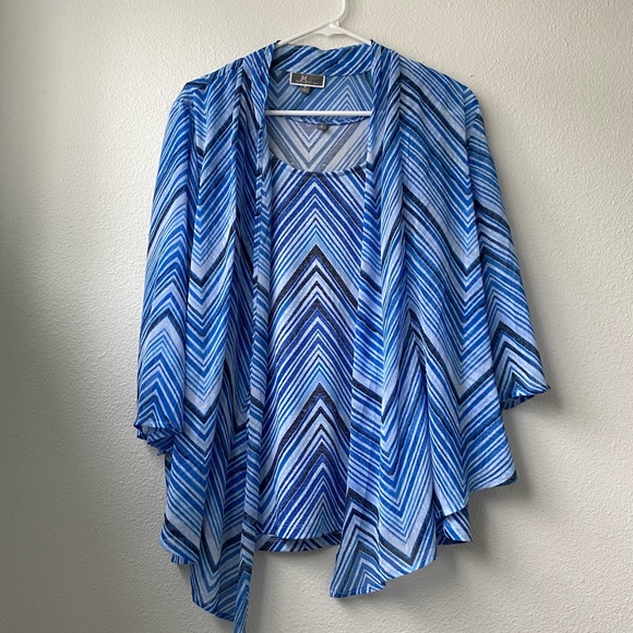 NWOT 2 in 1 Tank Top Kimono Top - Picture 2 of 15